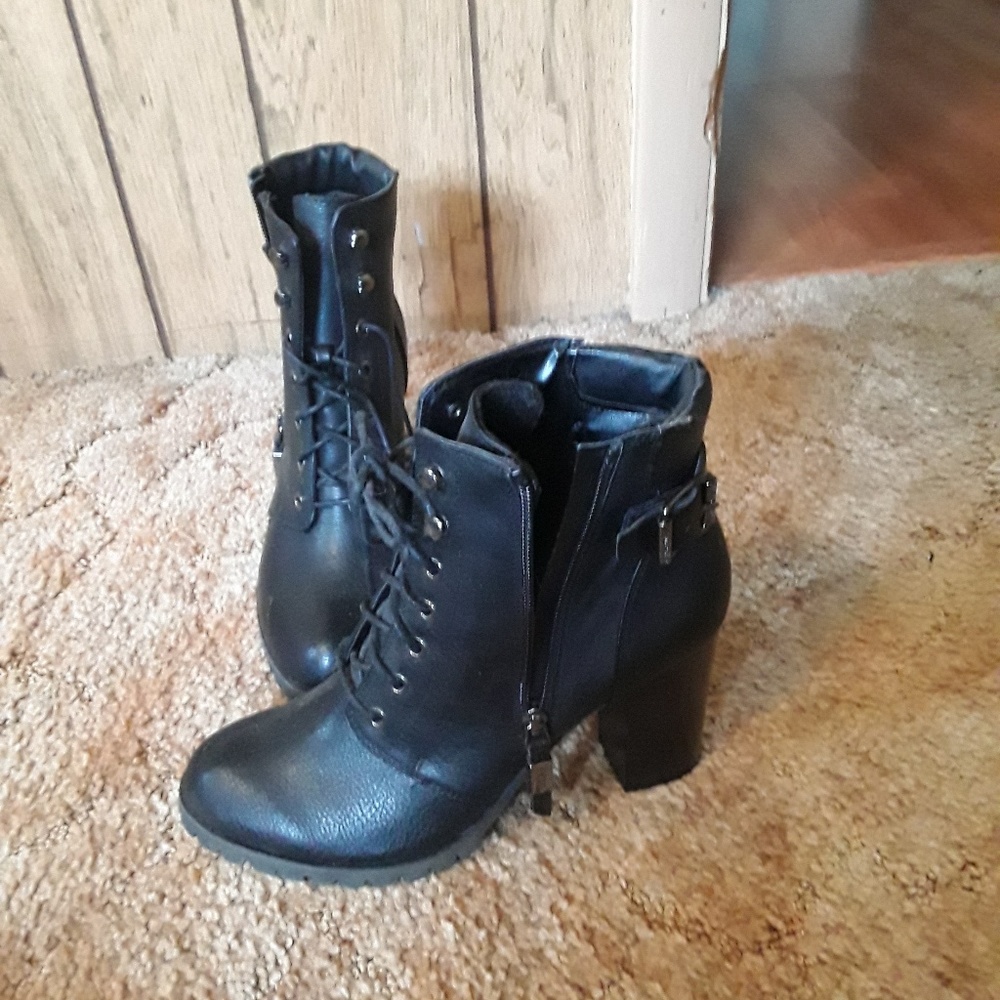 Black heeled ankle boots